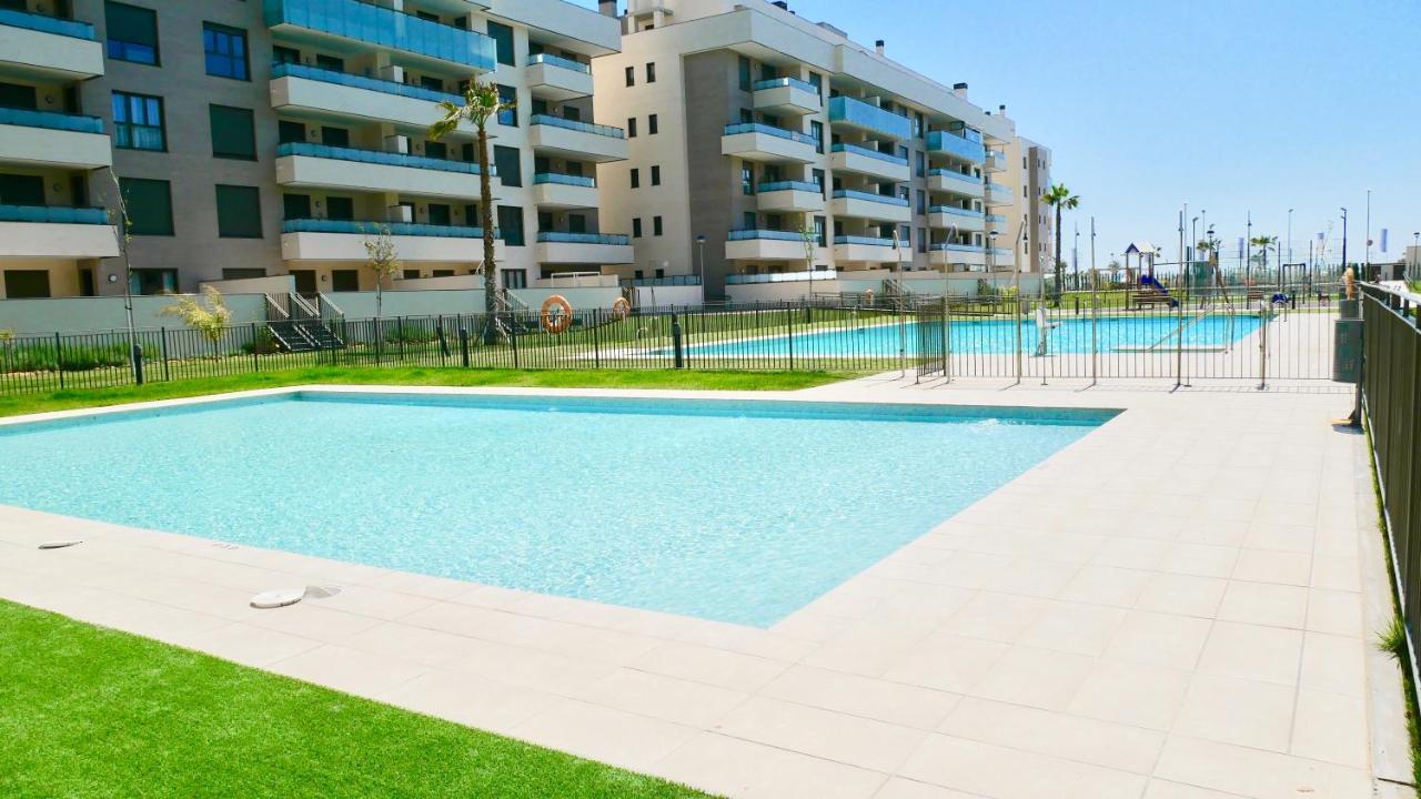 Playa Los Alamos, Descanso Y Ocio En Torremolinos Exterior photo
